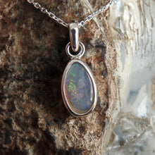 Load image into Gallery viewer, AUSTRALIAN OPAL