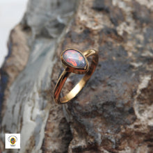 Load image into Gallery viewer, AUSTRALIAN OPAL