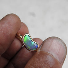 Load image into Gallery viewer, AUSTRALIAN OPAL RING