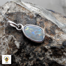 Load image into Gallery viewer, AUSTRALIAN OPAL