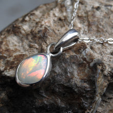 Load image into Gallery viewer, AUSTRALIAN OPAL