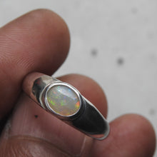 Load image into Gallery viewer, AUSTRALIAN OPAL RING