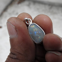 Load image into Gallery viewer, AUSTRALIAN OPAL