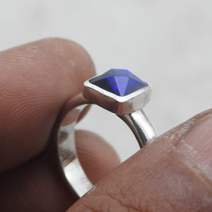 AUSTRALIAN BLACK OPAL RING