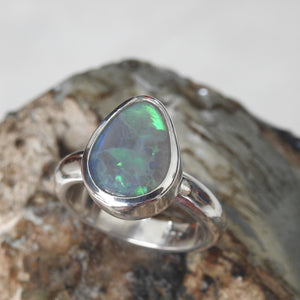 AUSTRALIAN OPAL 