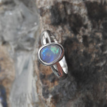 Load image into Gallery viewer, AUSTRALIAN OPAL