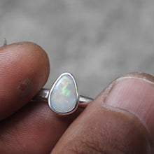 Load image into Gallery viewer, Mintabie Opal