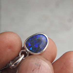 AUSTRALIAN BLACK OPAL 