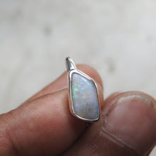 Load image into Gallery viewer, AUSTRALIAN OPAL