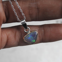 Load image into Gallery viewer, AUSTRALIAN CRYSTAL OPAL