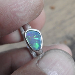 AUSTRALIAN OPAL RING