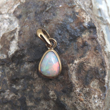 Load image into Gallery viewer, AUSTRALIAN OPAL