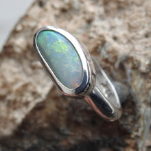 Load image into Gallery viewer, AUSTRALIAN OPAL RING