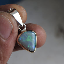 Load image into Gallery viewer, AUSTRALIAN OPAL