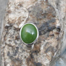 Load image into Gallery viewer, Australian Chrysoprase  Ring