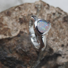 Load image into Gallery viewer, AUSTRALIAN OPAL RING