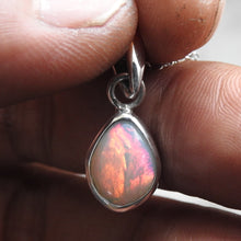 Load image into Gallery viewer, AUSTRALIAN OPAL