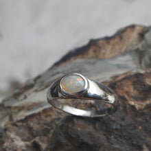 Load image into Gallery viewer, AUSTRALIAN OPAL RING