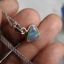 Load image into Gallery viewer, Solid Lightning Ridge Natural Crystal Opal Pendant Necklace