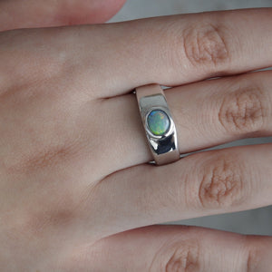 AUSTRALIAN OPAL RING
