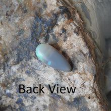 Load image into Gallery viewer, Lightning Ridge Solid Natural Opal.