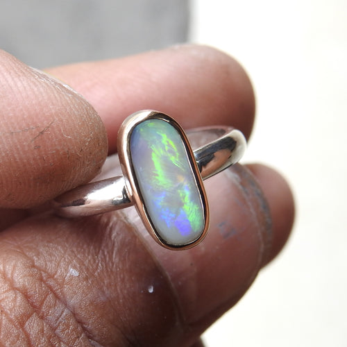 AUSTRALIAN OPAL RING