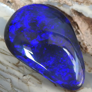 Lightning Ridge Solid Black Opal with Blue Color.