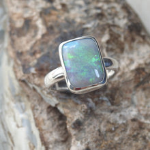 Load image into Gallery viewer, AUSTRALIAN OPAL RING