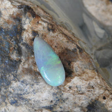 Load image into Gallery viewer,  Australian opal