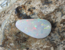 Load image into Gallery viewer, Lightning ridge opal