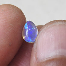 Load image into Gallery viewer, Lightning Ridge Solid Crystal Opal with Blue Green Colors