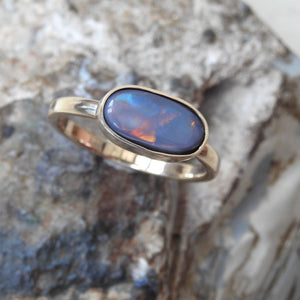 AUSTRALIAN OPAL RING